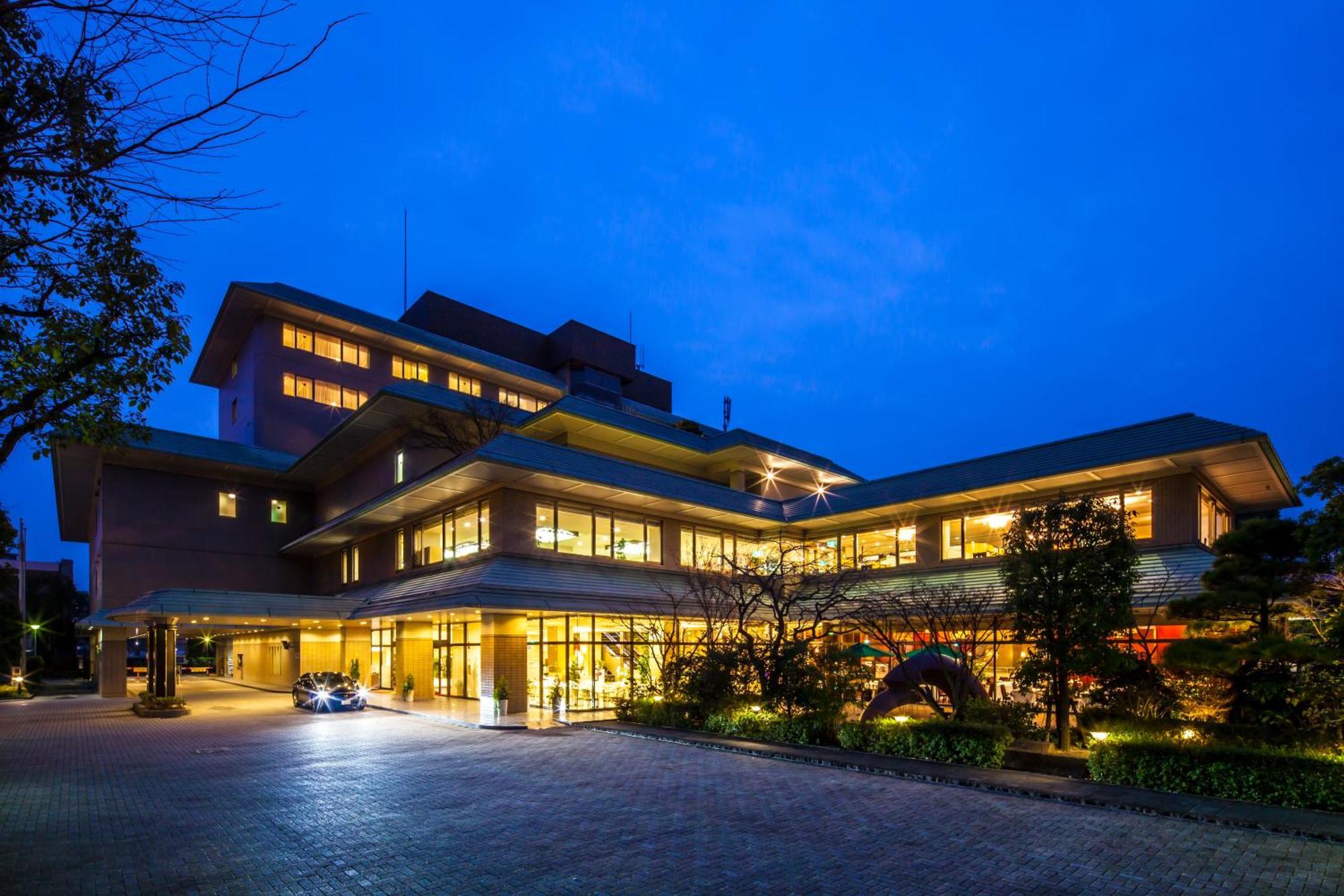Kkr Hotel Kumamoto Exteriör bild